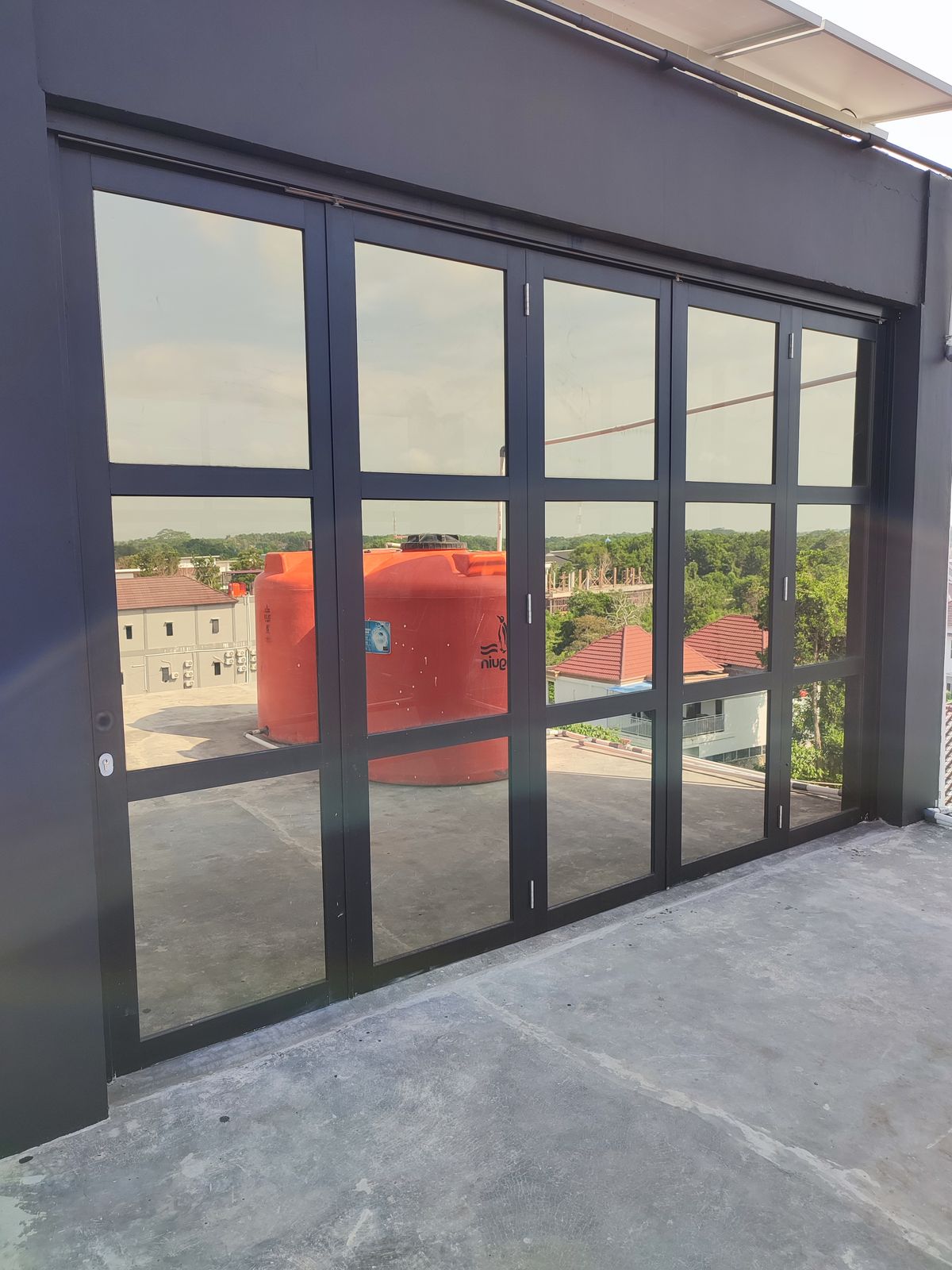 pintu lipat aluminium ayork - Dokumentasi Proyek